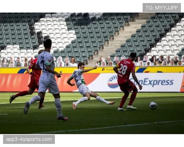 浙江队王钰栋双响加伤退 本土新星扛起球队进攻大旗